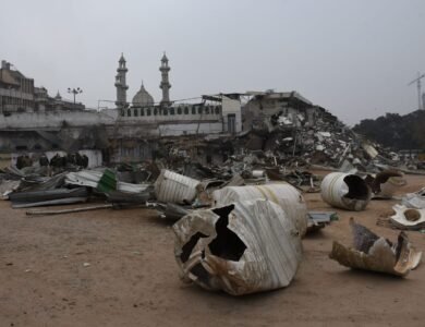 ਦਿੱਲੀ 'ਚ ਮਸਜਿਦ ਨੇੜੇ ਨਾਜਾਇਜ਼ ਕਬਜ਼ੇ ਹਟਾਏ