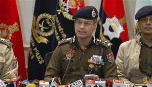 72 ਘੰਟਿਆਂ 'ਚ ਗੈਂਗਸਟਰਾਂ ਦਾ ਸਫ਼ਾਇਆ ਸ਼ੁਰੂ, 2000 ਅਪਰਾਧੀ ਪੁਲਿਸ ਦੀ 'ਹਿੱਟ ਲਿਸਟ' 'ਤੇ