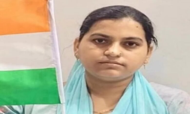 ਚੰਡੀਗੜ੍ਹ ਮੇਅਰ ਚੋਣਾਂ ਤੋਂ ਪਹਿਲਾਂ ਪੰਜਾਬ ਪੁਲਿਸ ਨੇ ਕੌਂਸਲਰ ਦੀ ਭਾਬੀ ਨੂੰ ਕੀਤਾ ਗ੍ਰਿਫ਼ਤਾਰ