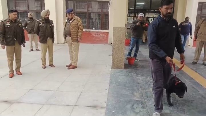 ਫ਼ਿਰੋਜ਼ਪੁਰ ਦੀ ਅਦਾਲਤ ਨੂੰ ਮਿਲੀ ਬੰਬ ਨਾਲ ਉਡਾਉਣ ਦੀ ਧਮਕੀ