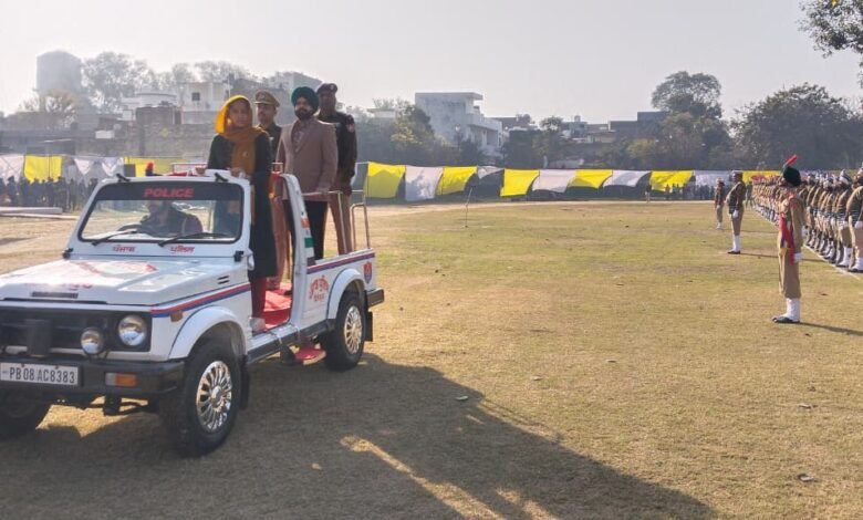 ਕੰਟੋਨਮੈਂਟ ਬੋਰਡ ਸਟੇਡੀਅਮ ਵਿਖੇ ਹੋਈ ਜ਼ਿਲ੍ਹਾ ਪੱਧਰੀ ਗਣਤੰਤਰ ਦਿਵਸ ਸਮਾਗਮ ਦੀ ਫੁੱਲ ਡਰੈੱਸ ਰਿਹਰਸਲ