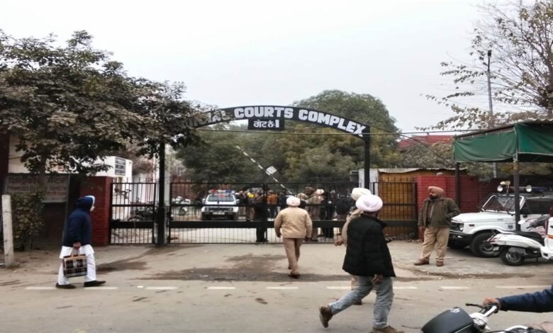 ਫਿਰੋਜ਼ਪੁਰ ਮਗਰੋਂ ਮੋਗਾ ਅਦਾਲਤ 'ਚ ਵੀ ਬੰਬ ਦੀ ਅਫ਼ਵਾਹ