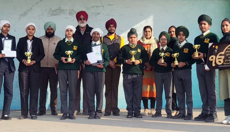 ਬਾਬਾ ਫ਼ਰੀਦ ਇੰਟਰਨੈਸ਼ਨਲ ਸਕੂਲ ਕੁੱਲਗੜ੍ਹੀ ਦੇ ਵਿਦਿਆਰਥੀਆਂ ਨੇ ਗੁਰਮਤਿ ਮੁਕਾਬਲਿਆਂ ਵਿੱਚ ਮਾਰੀਆਂ ਮੱਲਾਂ