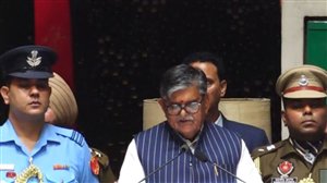 ਰਾਜਪਾਲ ਦੇ ਭਾਸ਼ਣ ਤੋਂ ਬਾਅਦ ਹੰਗਾਮੇ ਕਾਰਨ 2 ਵਜੇ ਤਕ ਮੁਲਤਵੀ, ਵਿਰੋਧੀ ਧਿਰ ਵੱਲੋਂ ਸਦਨ 'ਚੋਂ ਵਾਕਆਊਟ