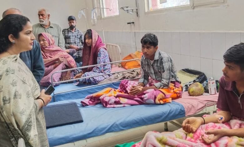 ਡਿਪਟੀ ਕਮਿਸ਼ਨਰ ਦੀਪਸ਼ਿਖਾ ਸ਼ਰਮਾ ਨੇ ਸਿਵਲ ਹਸਪਤਾਲ ਫਿਰੋਜ਼ਪੁਰ ਪਹੁੰਚ ਕੇ ਮਰੀਜ਼ਾਂ ਦਾ ਜਾਣਿਆ ਹਾਲ-ਚਾਲ