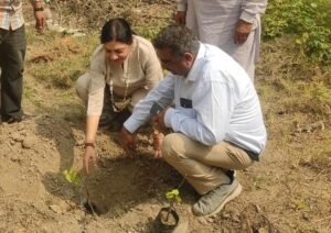 ਵੱਖ-ਵੱਖ ਤਰ੍ਹਾਂ ਦੇ ਫ਼ਲਦਾਰ ਬੂਟੇ ਲਗਾ ਮਨਾਇਆ ਜਨਮ ਦਿਨ - ਤਰਲੋਚਨ ਚੋਪੜਾ